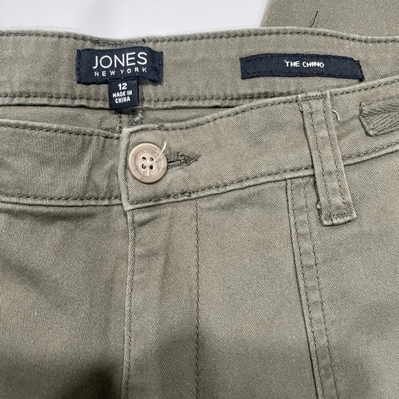 Jones New York Olive Cropped Chino’s - Picture 5 of 8